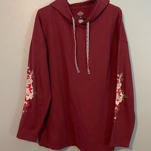 St. John’s Bay sweatshirt. Size XL. Worn only a few times.